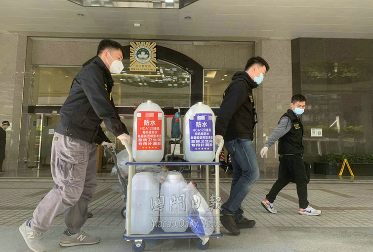 【新聞轉載】五男女涉扮滲漏水專家詐騙勒索法辦